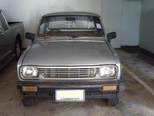 ขายรถยนต์ mazda familia ถูกๆ ใช้อยู่ กทม.