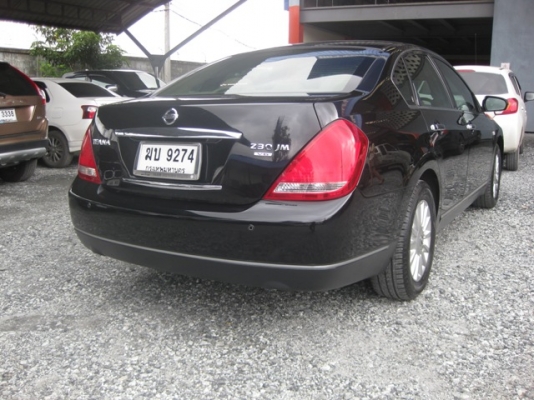 ขายด่วยเทียน่าตัวท้อปพร้อมใช้งาน..ขายถูกมาก..  2005 NISSAN, TEANA 230 JS   สีดำ เกียร์ออโต้ติดแก๊สแล้วสภาพสวยมากๆ