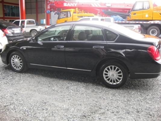 ขายด่วยเทียน่าตัวท้อปพร้อมใช้งาน..ขายถูกมาก..  2005 NISSAN, TEANA 230 JS   สีดำ เกียร์ออโต้ติดแก๊สแล้วสภาพสวยมากๆ