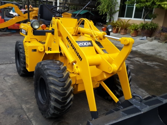 ขาย รถตัก MITSUBISHI รุ่น WS200 มือสองญี่ปุ่น ขาย รถตัก MITSUBISHI รุ่น WS200 มือสองญี่ปุ่น