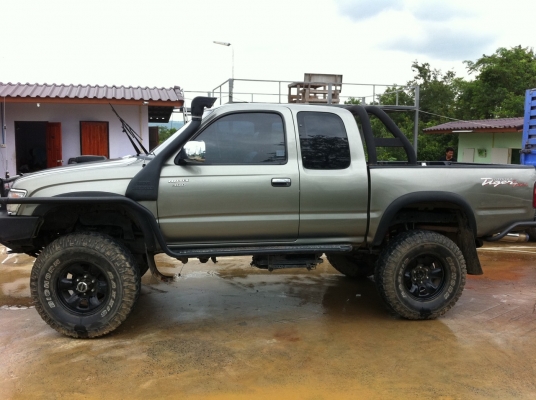 ขาย Toyota Hilux Tiger 4WD SR5 3.0. ปี 2000