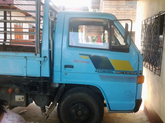 รถหกล้อNKR110แท้ปี2531ราคาถูก