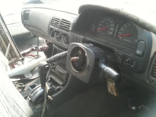 ขายหัวตัดติดเครื่องยนต์  EJ20 Turbo  AUTO    แยกขายคับ ราคา  28000