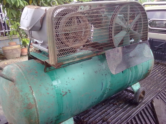 ปั๊มลมfusheng มอเตอร์มิตซู 2สายไฟบ้าน/5 แรง/ถัง 260 ลิตร