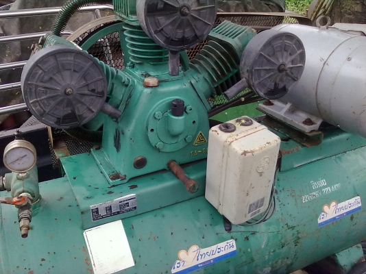 ปั๊มลมfusheng มอเตอร์มิตซู 2สายไฟบ้าน/5 แรง/ถัง 260 ลิตร