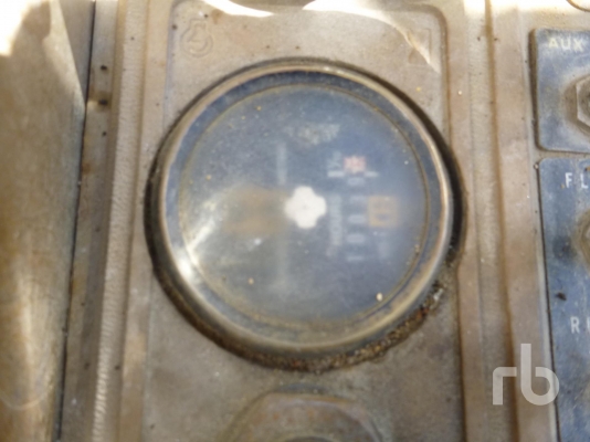 ต้องการรถตัก 936E 1988 y. ต้องการรถตัก 936E 1988 y.