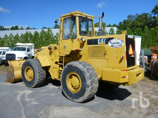 ต้องการรถตัก 936E 1988 y. ต้องการรถตัก 936E 1988 y.