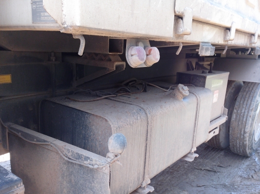 ขายดาวน์รถ 22 ล้อพ่วงแม่-ลูกดัมพ์ ISUZU DECA 360 ปี 2553 ลูกพ่วง 3 คานแท้ดัมพ์กระบะสามมิตรลอนเฉียง รถวิ่งไป 120000 กิโลเมตร ขายดาวน์ 1500000 ผ่อนต่อ 67038 X 27 = 1810026 ราคารวม 3310026