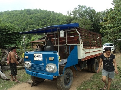 ขายรถหกล้อเล็ก บรรทุก8-9ตันได้ เครื่องนิสสัน 100 แรง ช่วงล้างหลังอีสุสุุ85 ขายรถหกล้อเล็ก บรรทุก8-9ตันได้ เครื่องนิสสัน 100 แรง ช่วงล้างหลังอีสุสุุ85