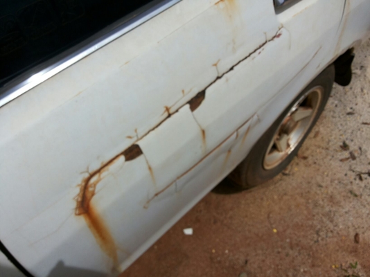 ขาย คลาสสิคคาร์ DATSUN SUNNY B210/120Y เครื่องเดิมเกียร์เดิม สีหนา มีแตกมีลอก ภายในดี คอนโซลครบ แอร์มีระบบ ต้องเช็ค ยางดี4เส้น ปั้น หน่อย เท่เลย เอกสารครบทะเบียนเต็ม ราคาต่อรองได้เด้อ พี่น้องครับ