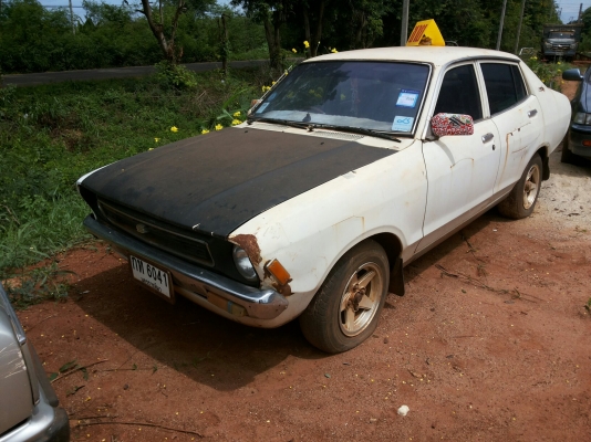ขาย คลาสสิคคาร์ DATSUN SUNNY B210/120Y เครื่องเดิมเกียร์เดิม สีหนา มีแตกมีลอก ภายในดี คอนโซลครบ แอร์มีระบบ ต้องเช็ค ยางดี4เส้น ปั้น หน่อย เท่เลย เอกสารครบทะเบียนเต็ม ราคาต่อรองได้เด้อ พี่น้องครับ