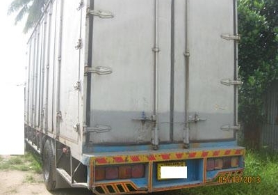 ขายหกล้อ FF3H 195 แรง ปี40 ตู้สิบบานยาว 7.2 m สวยพร้อมใช้ โทร 088-4501277 ขายหกล้อ FF3H 195 แรง ปี40 ตู้สิบบานยาว 7.2 m สวยพร้อมใช้ โทร 088-4501277