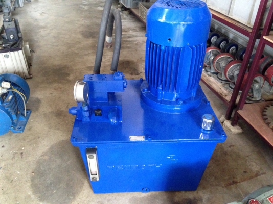 ขายปั้มน้ำมันไฮโดรลิค Rexroth ขนาดมอเตอร์ 5 HP. Made in Germany สภาพสวย วิ่งนิ่ม สนใจโทร. 082-561-8028 / 085-177-2887 lineID: mananon1919