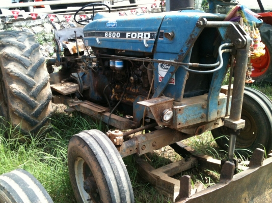 ขายรถฟอร์ด 5000 ใบมีด กับผานพรวน ขายรถฟอร์ด 5000 ใบมีด กับผานพรวน