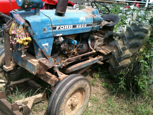 ขายรถฟอร์ด 5000 ใบมีด กับผานพรวน