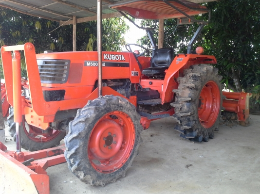 รถแทรกเตอร์M5000