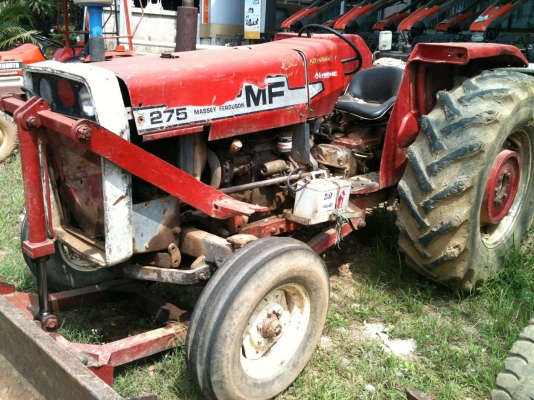 ขายรถแมสซี่ 275 ใบมีดกับผานพรวน