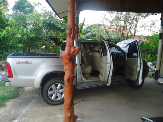 ขาย วีโก้ 4x4 เครื่อง 2500 เกียร์ธรรมดา 4 ประตู