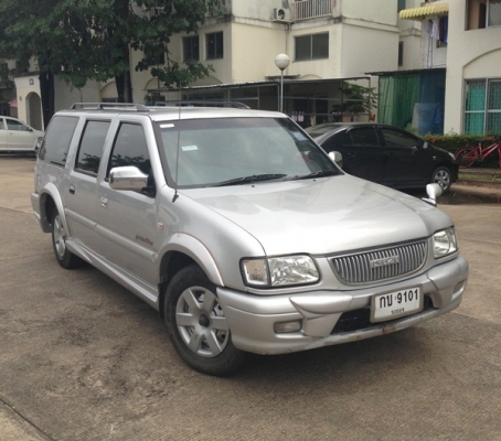 ISUZU 3.0 ADVENTURE ปี 2002 TURBO เกียออโต้ แท้ๆจากโรงงานเป็นตัวTOP ISUZU 3.0 ADVENTURE ปี 2002 TURBO เกียออโต้ แท้ๆจากโรงงานเป็นตัวTOP