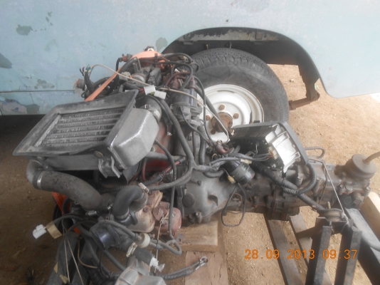 ขายเครื่องพร้อมเกียร์ Suzuki Jimny 550cc.หรือแลกกันอะไรก็ได้ตามตกลง