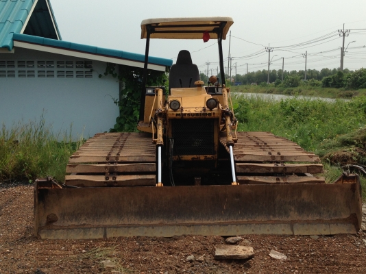 ขายรถแทรกเตอร์ BD 2 g ขายรถแทรกเตอร์ BD 2 g