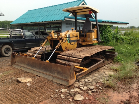 ขายรถแทรกเตอร์ BD 2 g ขายรถแทรกเตอร์ BD 2 g