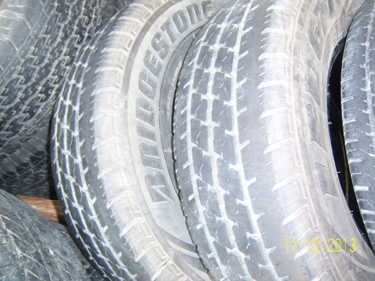 ยางขอบ 14 กระบะ  195R14  ปี 11  4เส้น