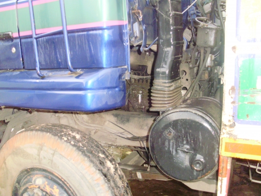 รถบรรทุกหัวลาก....