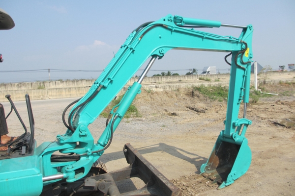 KOMATSU PC45-1 เก่านอก เอวแน่น ปั็มแรง สภาพพร้อมใช้ KOMATSU PC45-1 เก่านอก เอวแน่น ปั็มแรง สภาพพร้อมใช้