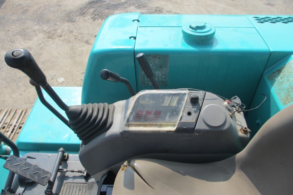 KOMATSU PC45-1 เก่านอก เอวแน่น ปั็มแรง สภาพพร้อมใช้ KOMATSU PC45-1 เก่านอก เอวแน่น ปั็มแรง สภาพพร้อมใช้