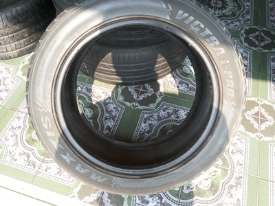 ขายยาง235/50/18 ปี 4009 MAXXIS VICTRA I PRo   1 ชุด
