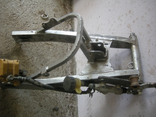 โซ๊คหน้าคู้ละ 900 สวิงอาร์มพร้อมดิส 1200 โซ๊คหน้าคู้ละ 900 สวิงอาร์มพร้อมดิส 1200