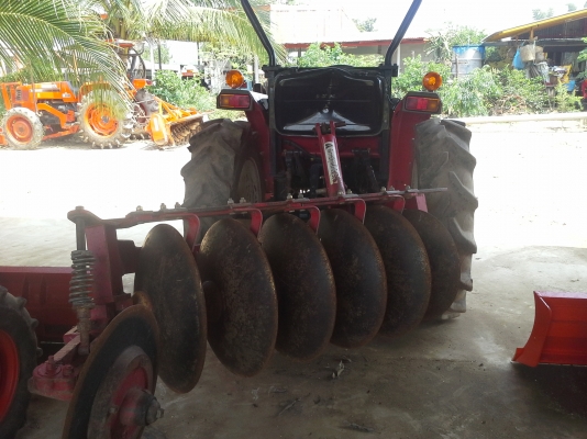 รถแทรกเตอร์