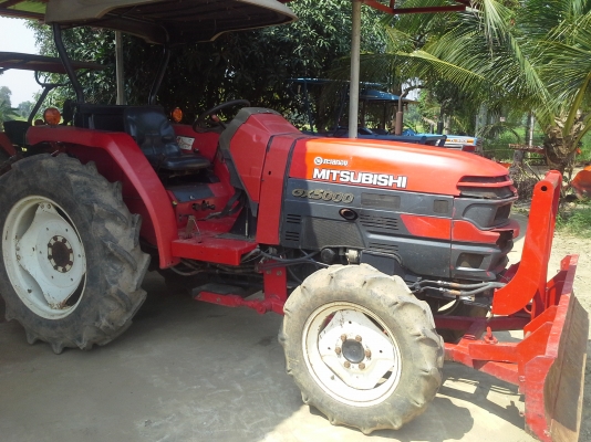 รถแทรกเตอร์