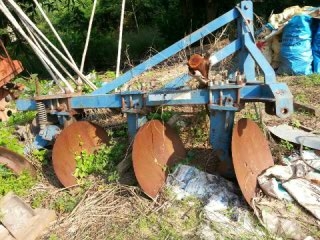 ขายด่วนรถไถ Ford 2เพลา พร้อมลูกพ่วงลากอ้อย เเละยางใหม่ ผานหน้าหลัง