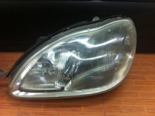 ไฟหน้า S500 VRS import auto part