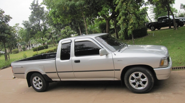 ขายรถกระบะไมตี้เอ็กปี1995 สีบร์อนเงินสวยๆเอกสารพร้อมโอน+ภาษีไม่ขาด+แอร์เย็นจัด+ชีดี+แม๊กไลเนอน์ใหม่+ล้อแม็กขอบ15 รถสภาพพร้อมใช้งานครับ... ขายที่165000บาท สนใจสอบถามได้ครับ080-1696651 รถยุจังหวัดอำนาจเจริญอยากให้มาลองขับดูครับเรื่องราคาคุยกันได้ครับ