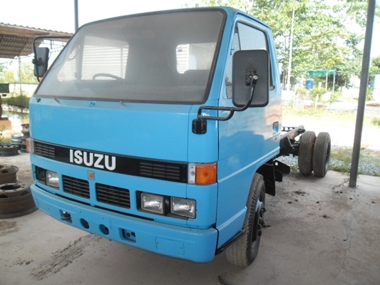 NKR 110 หัวครัชซี มี 2 คันให้เลือก