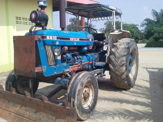 รถแทรกเตอร์