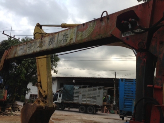 ขายเครนติดรถ Unic2.5ตัน 3ปลอก