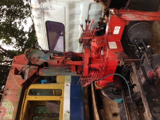 ขายเครนติดรถ Unic2.5ตัน 3ปลอก