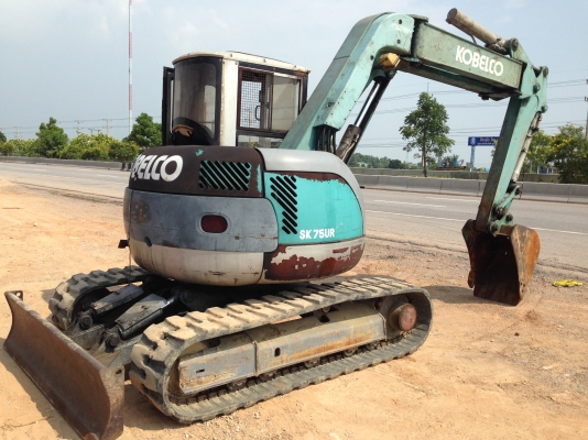 ขายรถแบคโฮ KOBELCO SK 75 UR มีVDOครับ รถนอกนำเข้าจากญี่ปุ่นแท้ สวยมากๆแทร็คยางเต็ม ปั้มนิ้ว คอลโทรลสั้น ขายรถแบคโฮ KOBELCO SK 75 UR มีVDOครับ รถนอกนำเข้าจากญี่ปุ่นแท้ สวยมากๆแทร็คยางเต็ม ปั้มนิ้ว คอลโทรลสั้น