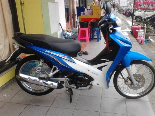 ขาย Wave 110-i ประหยัดน้ำมัน รถปี55ราคาถูกๆครับ