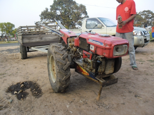 สยามคูโบต้าNC131ตัวนูน ลายสายรุ้ง+คูโบต้าET95ตัวนูนกระป๋องฟ้า