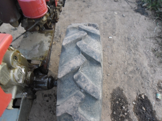 สยามคูโบต้าNC131ตัวนูน ลายสายรุ้ง+คูโบต้าET95ตัวนูนกระป๋องฟ้า สยามคูโบต้าNC131ตัวนูน ลายสายรุ้ง+คูโบต้าET95ตัวนูนกระป๋องฟ้า