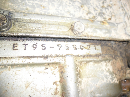 สยามคูโบต้าNC131ตัวนูน ลายสายรุ้ง+คูโบต้าET95ตัวนูนกระป๋องฟ้า สยามคูโบต้าNC131ตัวนูน ลายสายรุ้ง+คูโบต้าET95ตัวนูนกระป๋องฟ้า