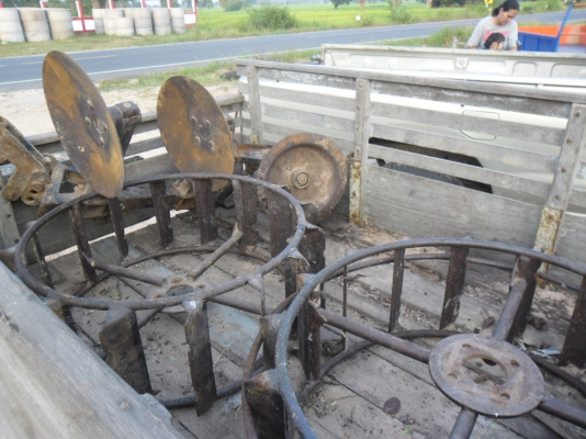 สยามคูโบต้าNC131ตัวนูน ลายสายรุ้ง+คูโบต้าET95ตัวนูนกระป๋องฟ้า สยามคูโบต้าNC131ตัวนูน ลายสายรุ้ง+คูโบต้าET95ตัวนูนกระป๋องฟ้า