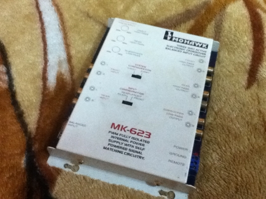 ขายครอส  MOHAWK รุ่น MK-623 เข้าสองออกสาม สภาพสวยๆ ขายถูกๆ 1000.-