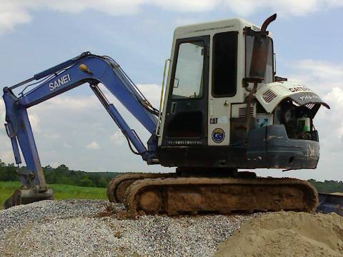 ขายCAT 45B เก่านอก 1ปี สภาพสวยพร้อมใช้ ติดต่อได้ที่คุณอ๊อฟ พิจิตร 086-737-9991