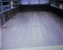 ขายกระบะคาโก้พร้อมคอกเหล็กสวยๆถอดลงจากNQRใส่ตู้สภาพใหม่ห้างสีเดิมจากห้างยาว5.50เมตร